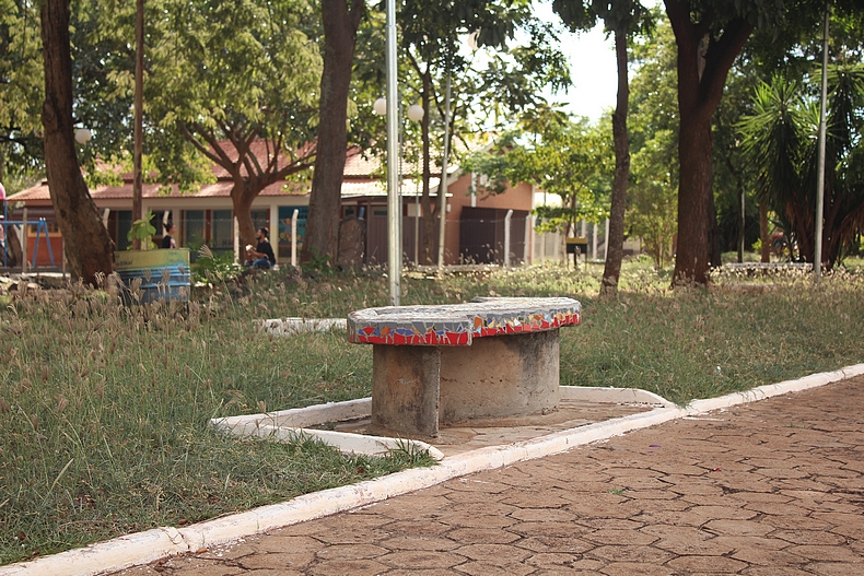 Praça Adélio Sarro (Foto Eduardo Imperador e Flávia Gomes)