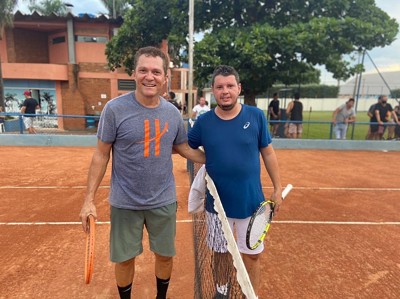 Sinval Ferreira da Silva e Pedro Matos (Foto: Natália Matos de Oliveira)